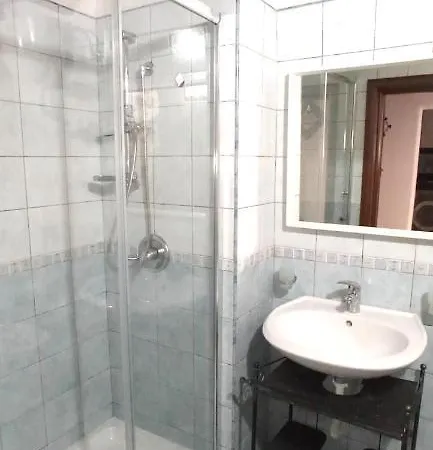 Apartament Palazzo Saraceno Apartments-antico Rifugio *