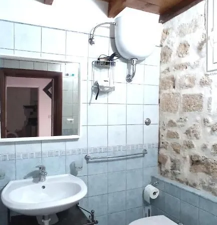 Palazzo Saraceno Apartments-antico Rifugio * Taranto